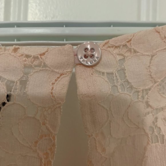 Aritizia Talula "Betty" pink lace tank top - Picture 3 of 6